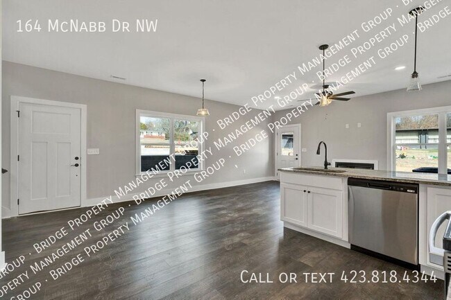 Building Photo - 164 McNabb Dr