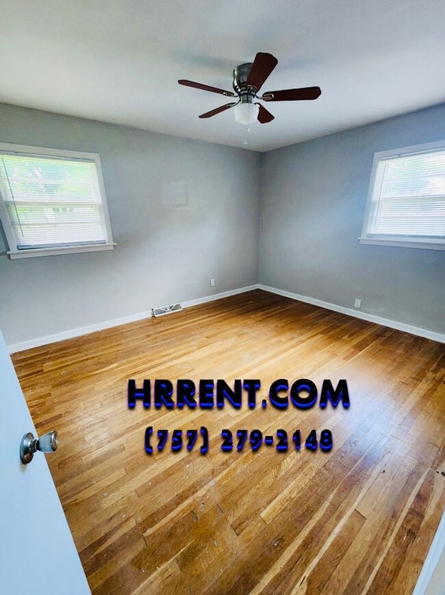 Building Photo - Charming 3 Bedroom 1 Bath Home located in ...