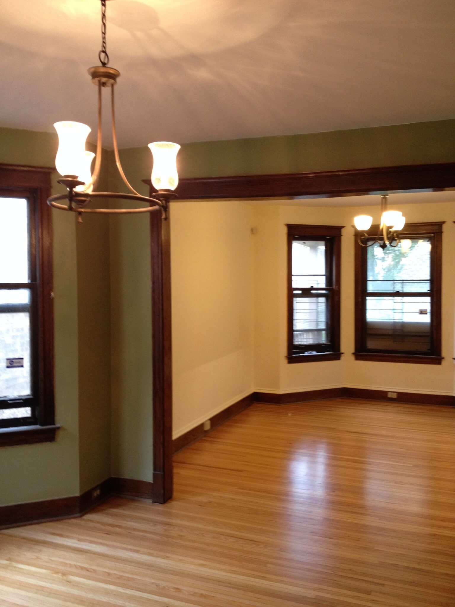 Building Photo - 7228 N Rogers Ave