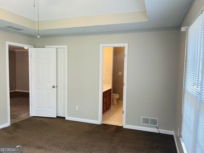 Building Photo - 155 Woodstream Wy