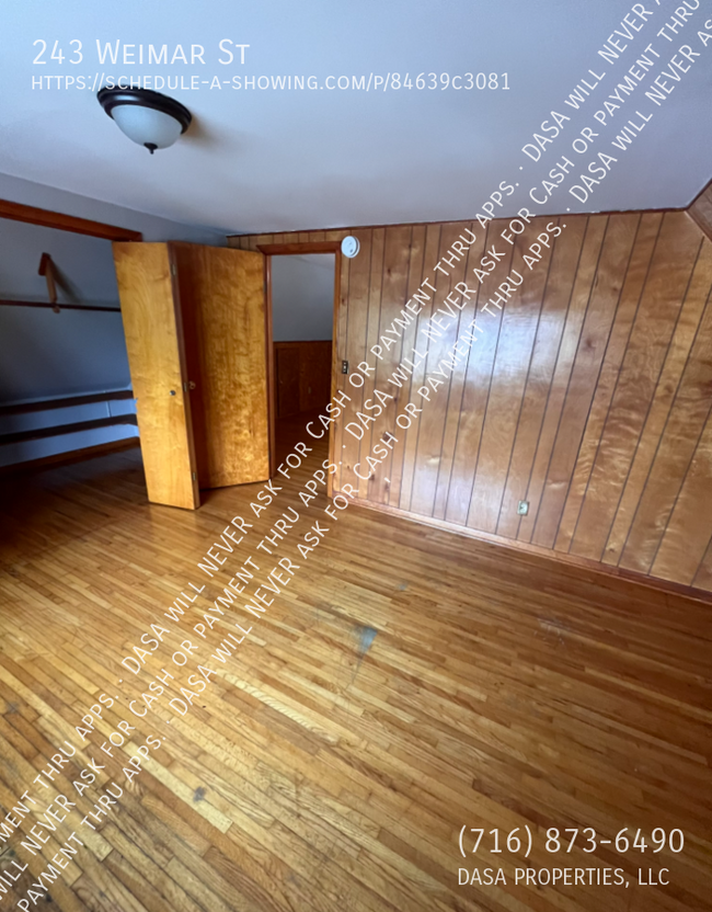Building Photo - 243 Weimar St