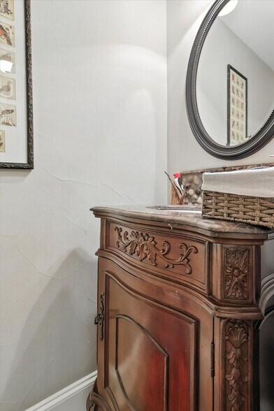 Building Photo - 2303 Chapelwood Dr