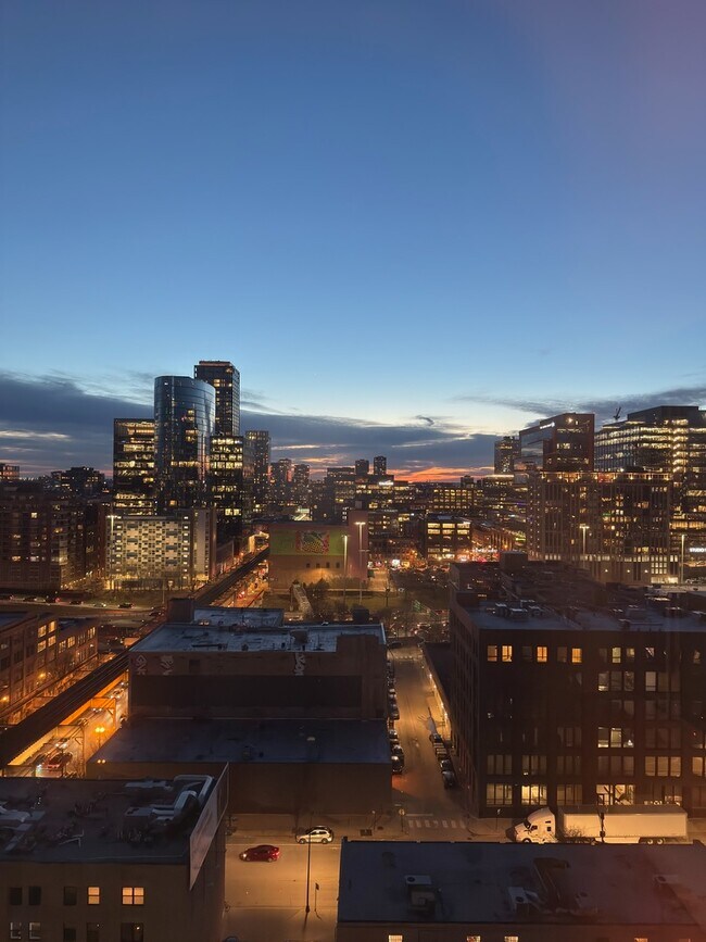 Building Photo - 200 N Jefferson St