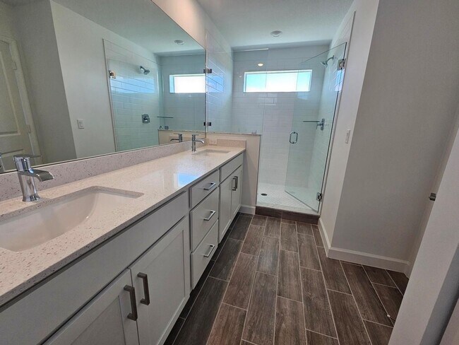 Building Photo - 19672 WHISPERING CREEK Rd