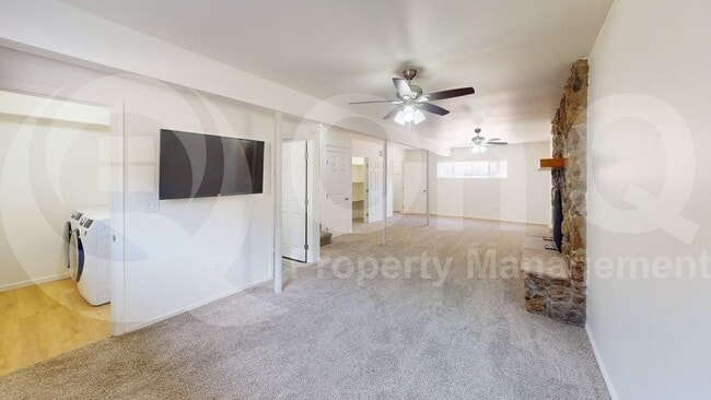 Building Photo - 45 N Melrose Ave