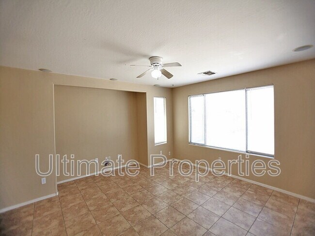 Building Photo - 7722 S 48th Ln