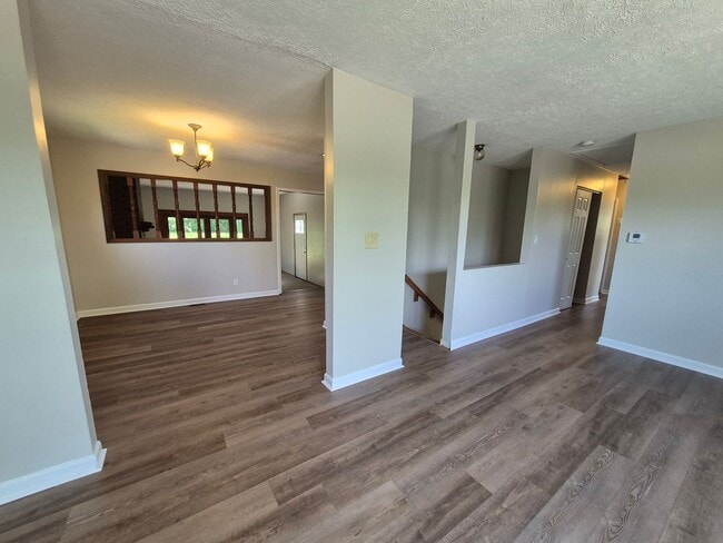 Building Photo - 2816 Nacoma Pl
