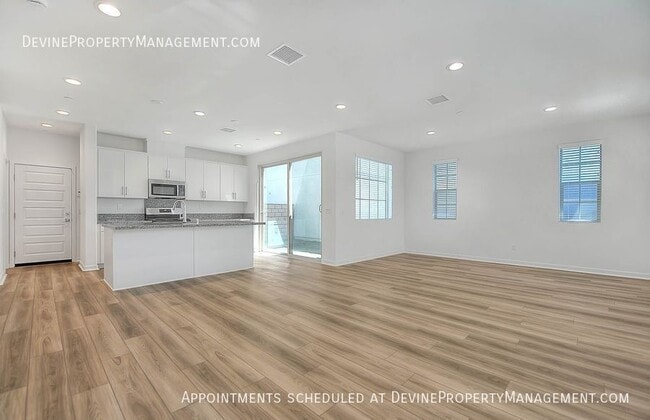 Building Photo - 7030 Aloe Ln