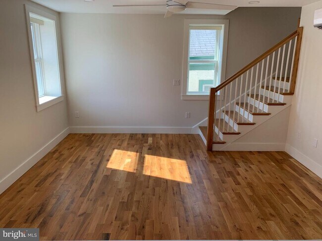 Primary Photo - 30 MacLean St