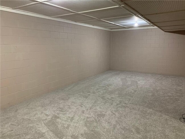 Building Photo - 4 Bedrooms, 2 Bathrooms Single Family Home in Baxter, MN 2 car garage, on a large corner lot