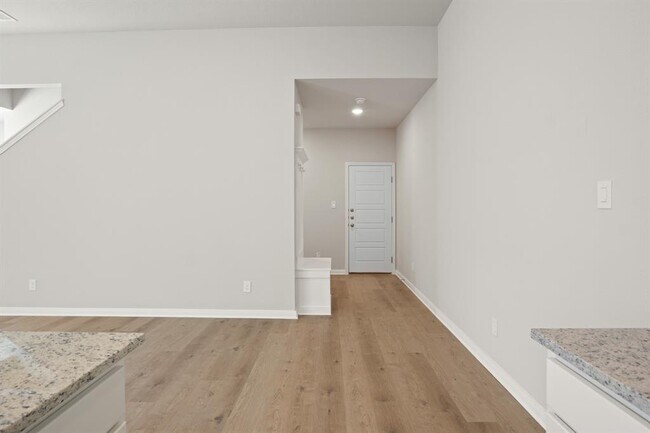 Building Photo - 242 Schrader Dr