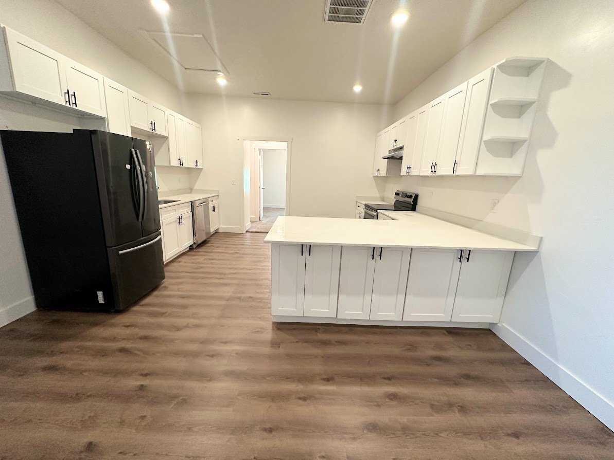 Building Photo - 435 S 900 W