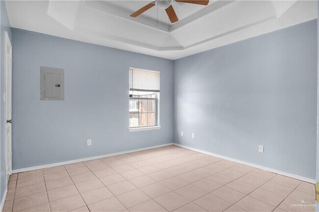 Building Photo - 15 W Portales Dr