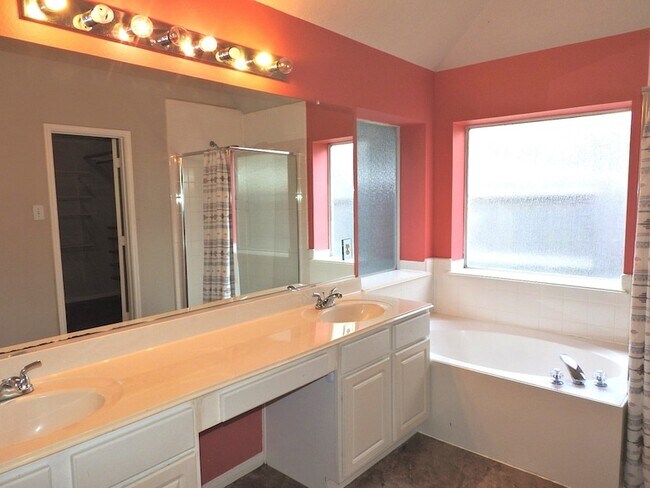 Building Photo - 5443 Santa Chase Ln
