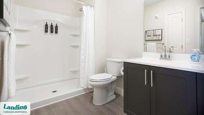 Building Photo - 2 Trl Run