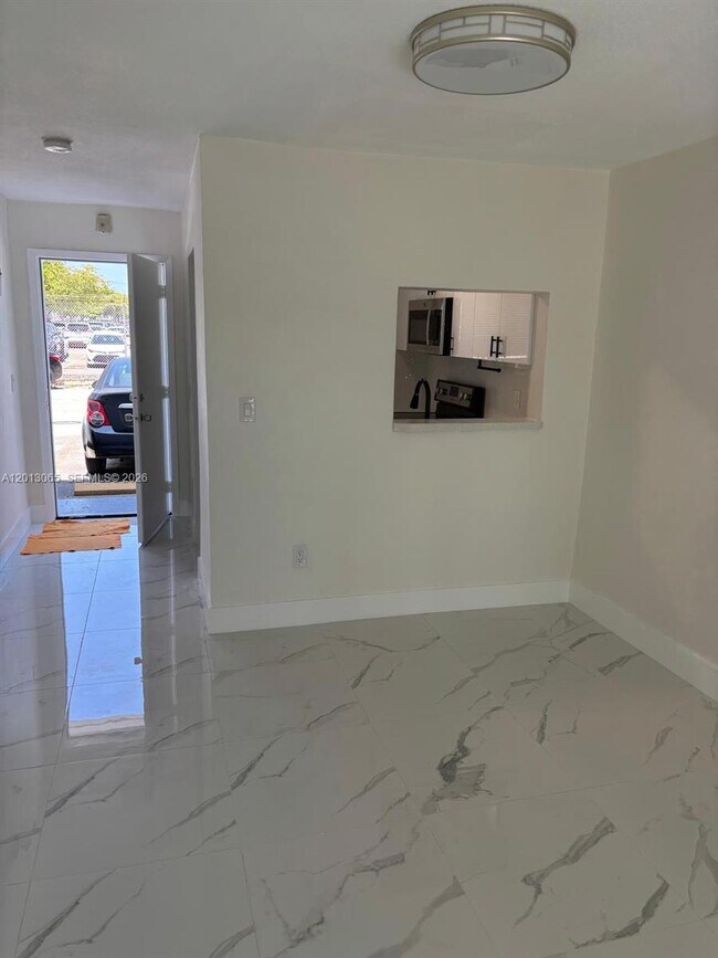 Building Photo - 4298 NW S Tamiami Canal Dr