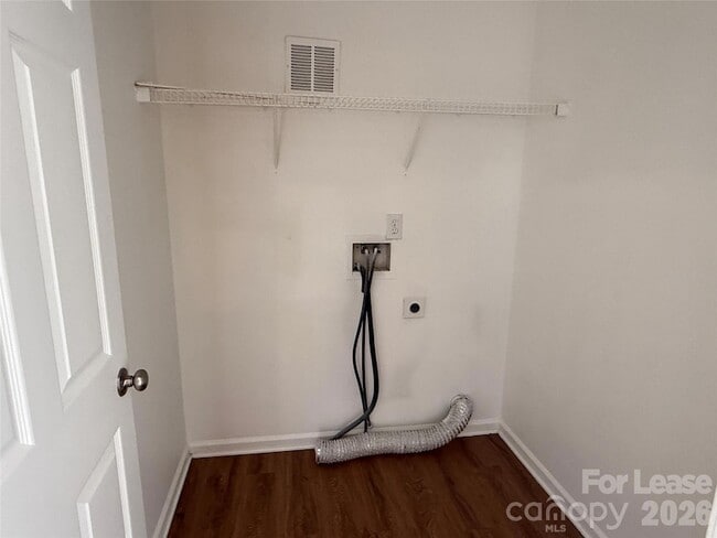 Building Photo - 1318 Nadies Ct