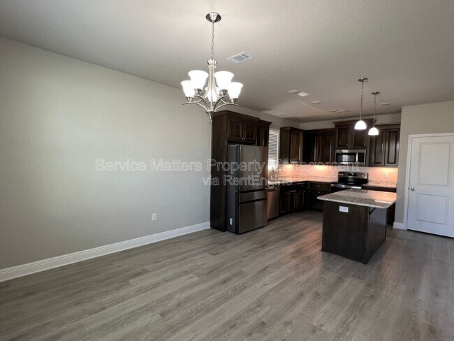 Building Photo - 5330 Parkside Dr