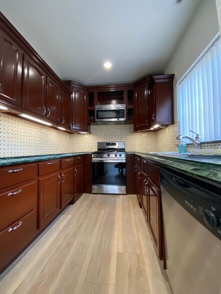 Interior Photo - Holt Luxury Investments LLC