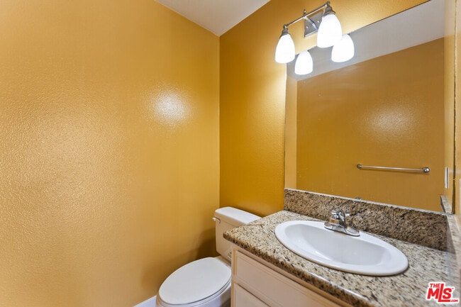 Building Photo - 12375 Osborne Pl