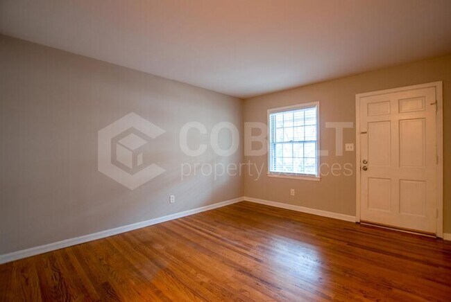 Building Photo - 3607 Roxboro Rd