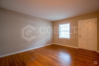 Building Photo - 3607 Roxboro Rd