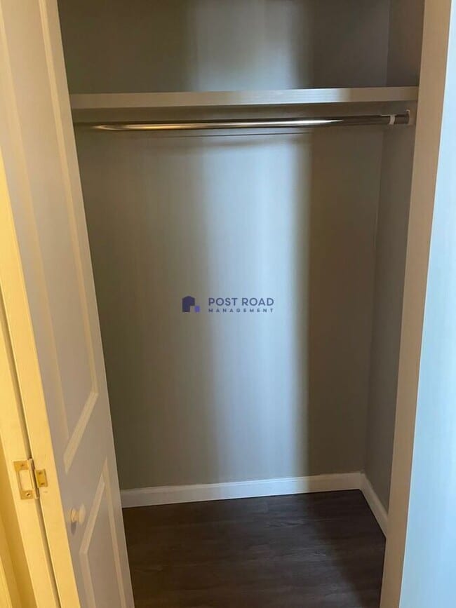 Building Photo - 701 W 27th St S