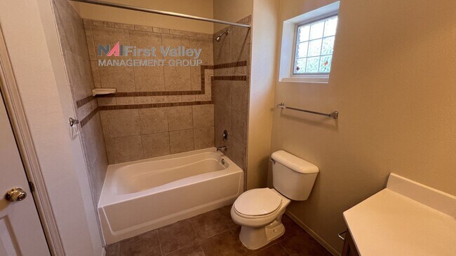 Building Photo - 2 Bedrooms, 2 Baths ** 1/2 HALF OFF First ...