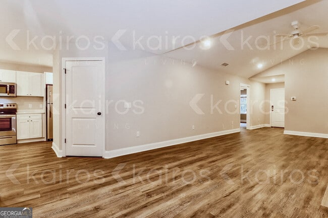 Building Photo - 155 Cottage Grove Rd