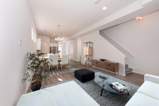 Primary Photo - 2184 E 97th St