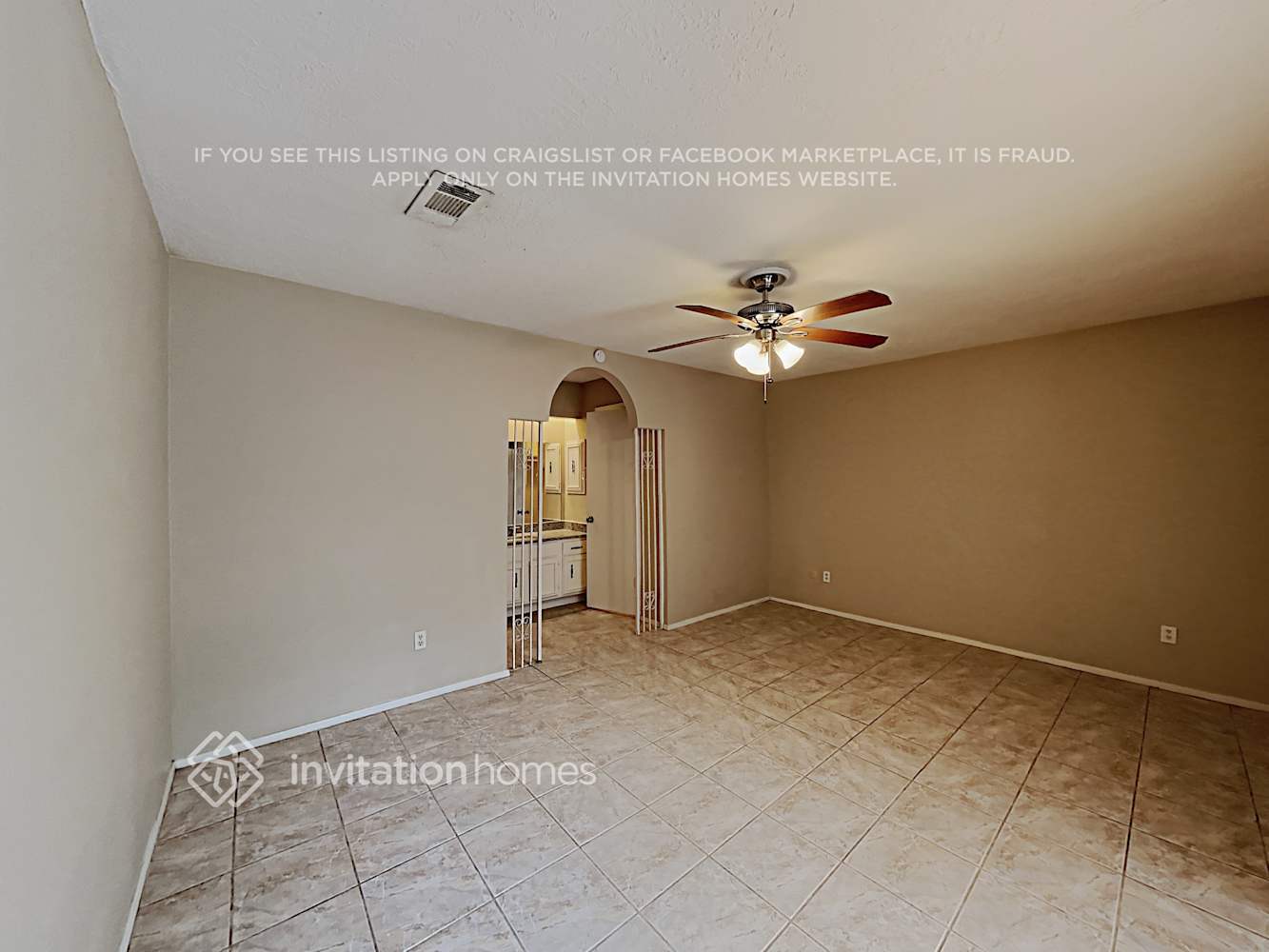 Building Photo - 22610 Meadowgate Dr