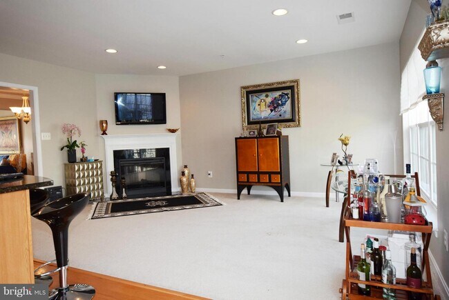 Building Photo - 19267 Winmeade Dr