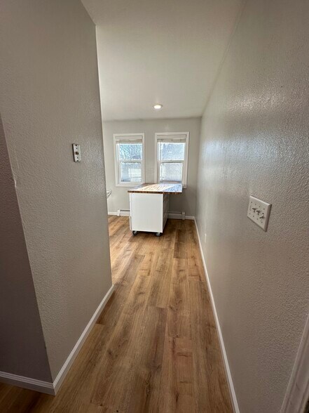 Building Photo - 1350 Balfour dr