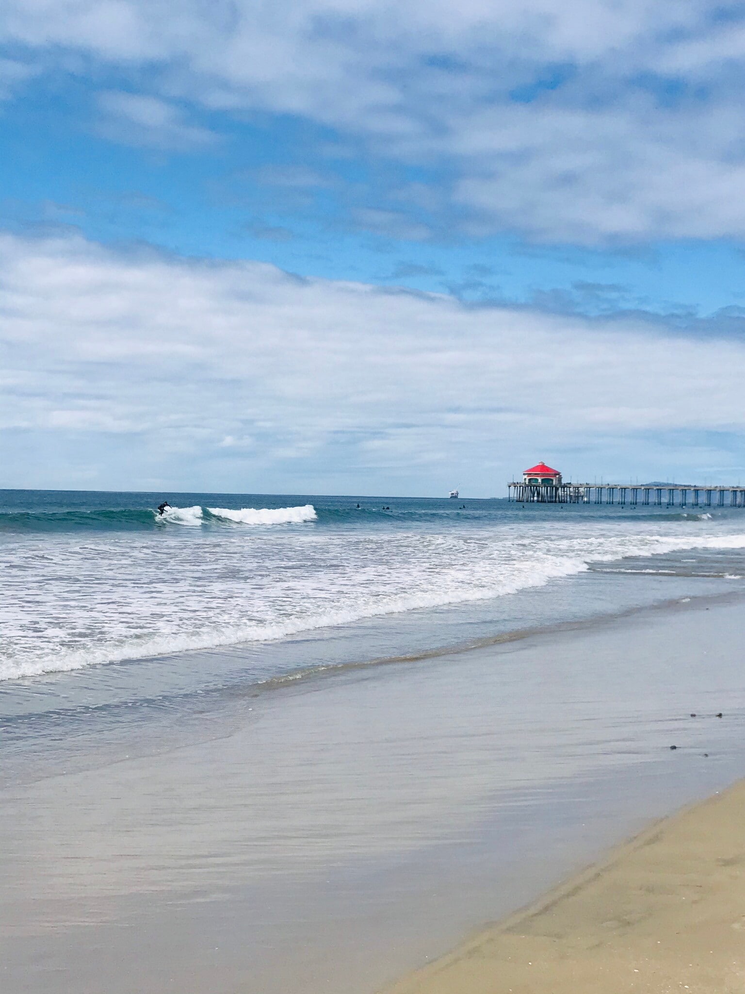 Two blocks from the beach - 400 Lake St