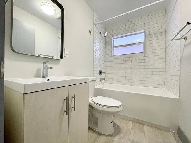 Building Photo - 1490 NW 55th Terrace