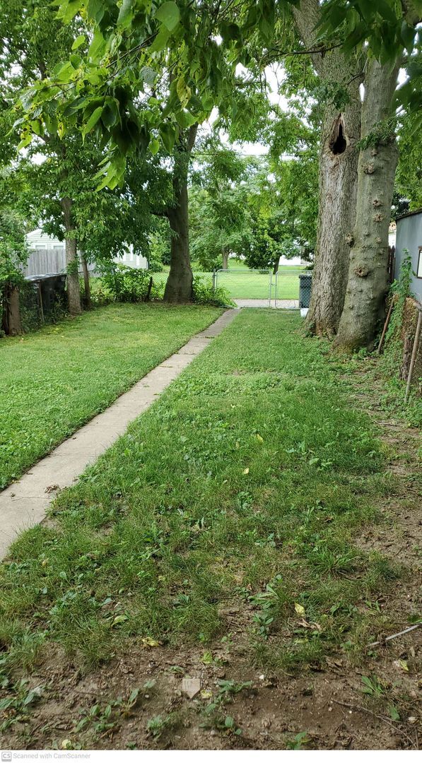 Building Photo - Beautifully Renovated 2 Bed, 1 Bath with AC!