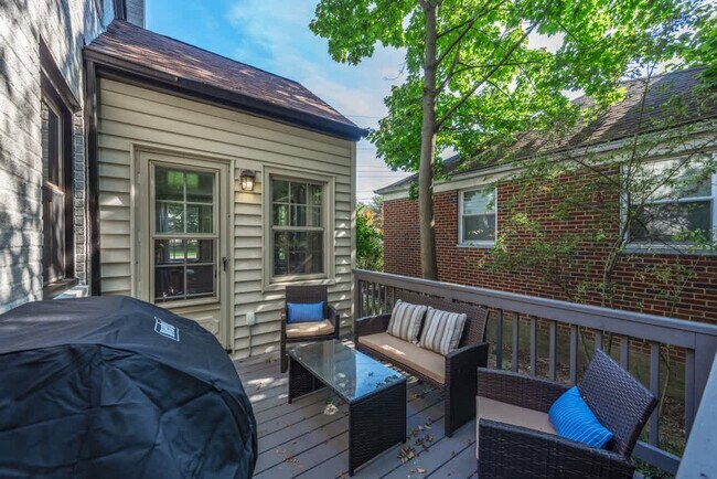 Building Photo - 6430 Olde York Rd