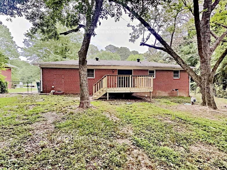 Building Photo - 258 Palms Ln SW