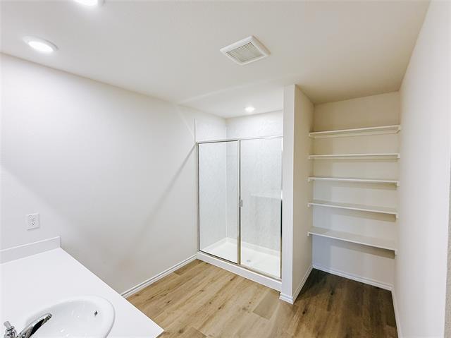 Building Photo - 227 HappyWell Ln