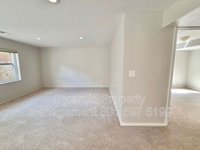 Building Photo - 2128 S 2060 E