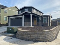 Building Photo - Application Pending - 3 Bedroom, 2 Bath Ho...