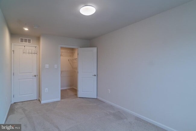 Building Photo - 6573 Autumn Olive Dr
