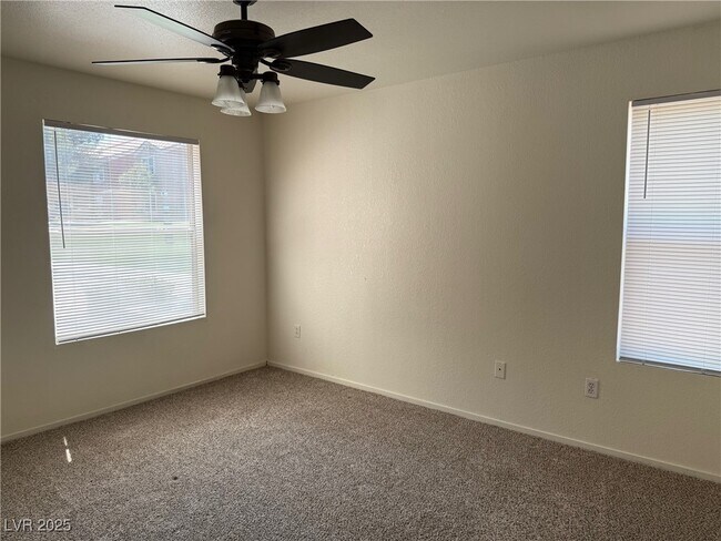 Building Photo - 8101 W Flamingo Rd