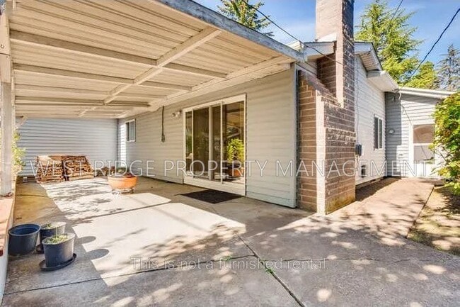 Building Photo - 13980 SW Domino St