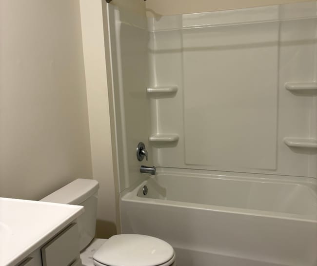 Building Photo - 2049 Tournament Dr