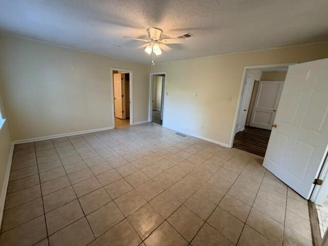 Building Photo - 1723 Russwood Rd