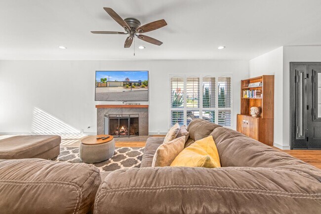 Building Photo - 1558 Wakefield Ave