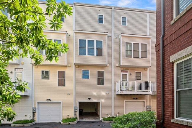 Building Photo - 3 bedroom 2.5 bathroom TownHome // Brookland//Garage Parking & Rooftop Deck