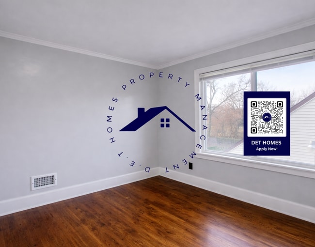 Building Photo - 14941 Robson St