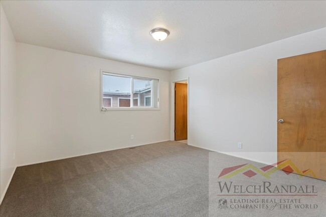 Building Photo - Recently Remodeled 3 bed 2 Bath Home in Ogden